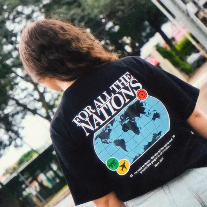AVIVA TOUR, capa da coleção