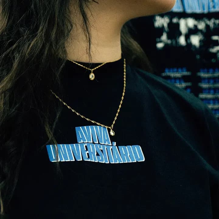 AVIVA UNIVERSITÁRIO, capa da coleção